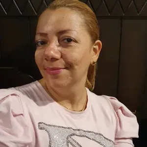 Canguro en Sevilla, con aptitudes  y ganas de trabajar