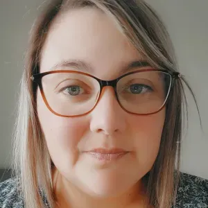 Baby-sitter expérimentée,aide au ménage 