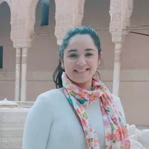 Cuidadora de niños en Granada. Con experiencia