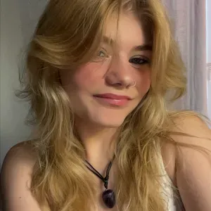  Baby-sitter sérieuse et attentionnée