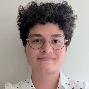Aide-soignante diplômée à votre service