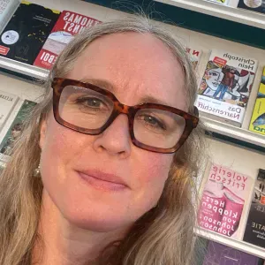 Femme pour les déménagements et le ménage