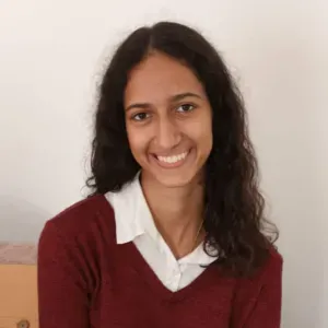 Babysitter, cuidadora de crianças e idosas e petsitter