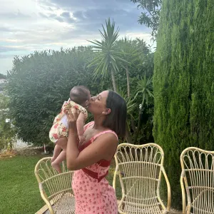 Vous Cherchez une Baby-sitter ?