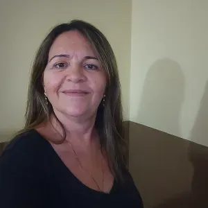 Colf a ore o fissa. Cuoca stiro e tutte lavori domestiche 