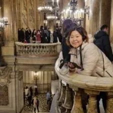 English speaker looking for a nanny job