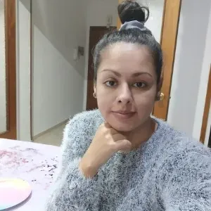 Puedo cuidar muy bien a tus hijos