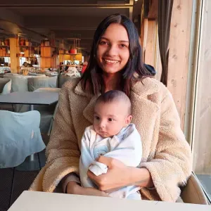 Looking for a cheap pianist for child and beginner adult