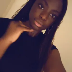 Baby-sitter passionnée et polyvalente