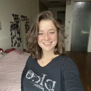 French babysitter studying medicine in Pavia