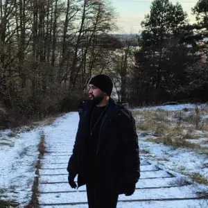 Tutor responsable, respetuoso y muy comprometido. 