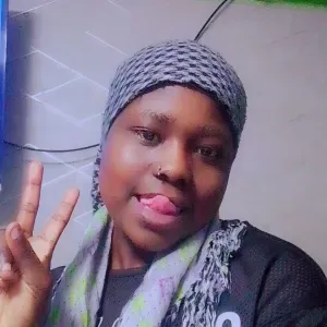 Experience baby sitter asking for a job 