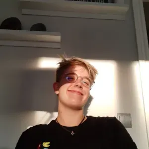 Pet-sitter amoureuse des animaux