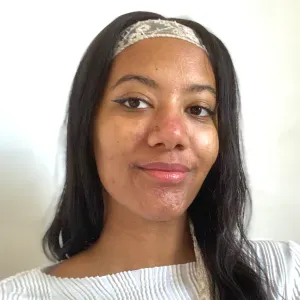 Baby-sitter expérimentée en alternance 