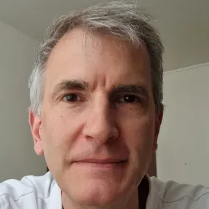 à la recherche d'une auxiliaire de vie 
