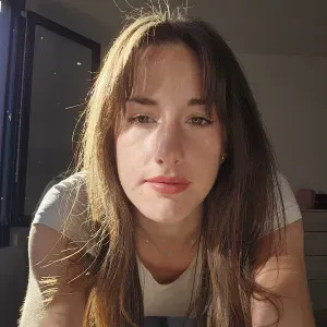 Baby-sitter expérimentée dans la petite enfance 