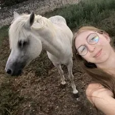 Baby-sitter aux alentours de Poitiers et Châtellerault 