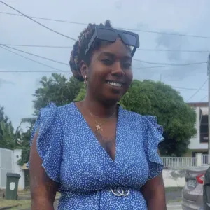 Baby-sitter expérimenté en Guadeloupe 