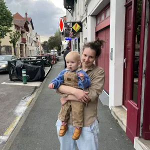 Recherche Garde d'enfants à temps partiel (Nov et Déc) 