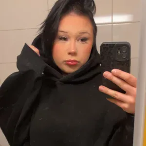 Nuori kokenut lastenhoitaja etsii töitä!