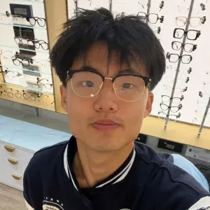Étudiant sérieux et passionné à votre service !!