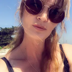 Aide à domicile, dame de compagnie 