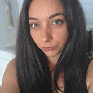 Femme de ménage a andancette et c'est alentour