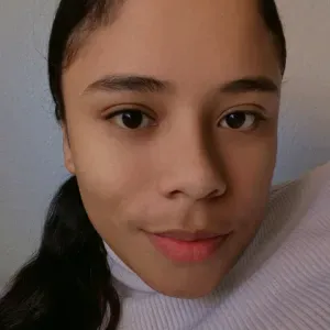 Canguro, niñera, en Madrid con experiencia en cuidados 😊