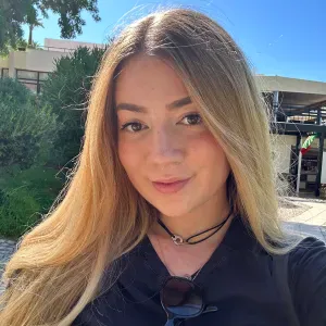 Baby-sitter expérimentée - Aix-en-Provence & alentours