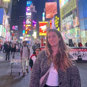 Baby-sitter expérimentée, dynamique et de confiance