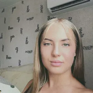 Erfahrene Babysitterin für Kinder von 0–12 Jahren