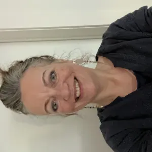 Dominique, retraitée recherche aide à la personne 