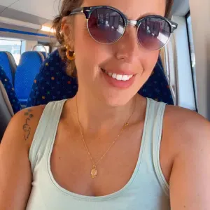 Babysitter com experiência com crianças de 0 a 4 anos 