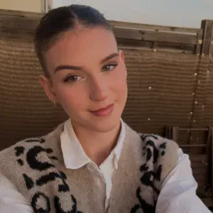 Aide-soignante expérimentée propose garde d'enfants