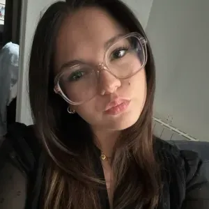 Baby-sitter proche de Nantes  