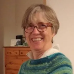 Un pò Mary Poppins un pò Tata Matilda...