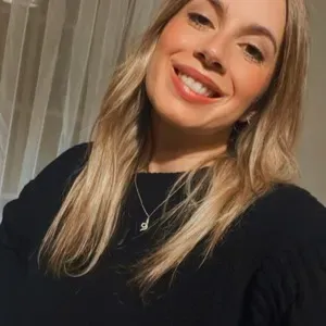 Serviços de babysitter com experiência 