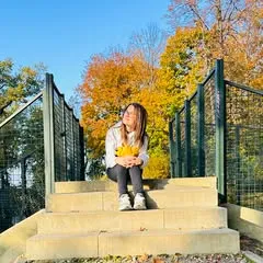 Няня з досвідом роботи з немовлятами 