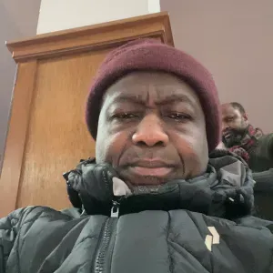 Cleaning house start's kitchen toilet and contender's 