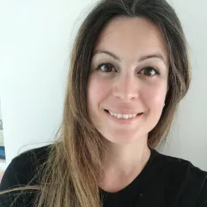 Looking for english or french speaking babysitter Matosinhos