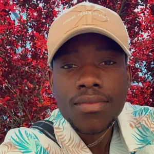 Babysitter com experiência em Porto