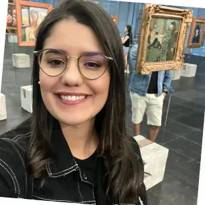 Pett sitting no centro de Porto