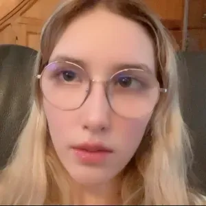 Passionnée des chats – soins, câlins et bien-être garantis