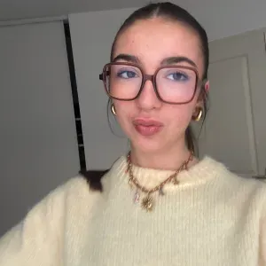 Pet sitting services for cats !!