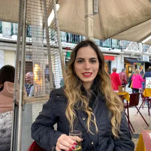 Cuidadora compassiva de idosos