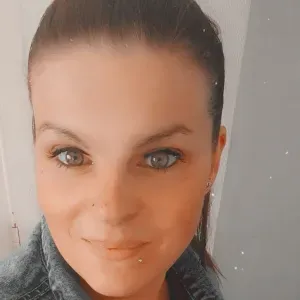 Je recherche une baby-sitter 