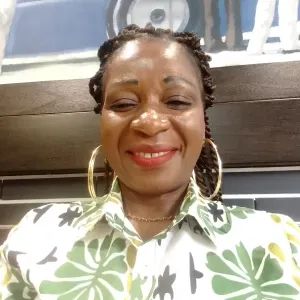 Candidature pour le poste de baby-sitter à temps plein