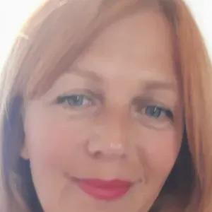 Femme de nouvelle ère (en reconversion professionnelle)