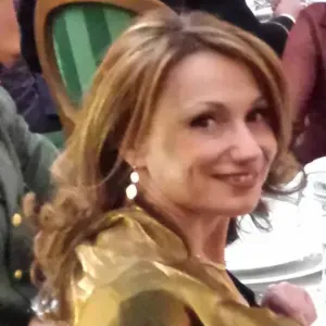 Je cherche un(e) dame de companie