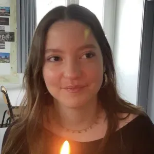 Baby-sitter expérimentée et à l'écoute des enfants !